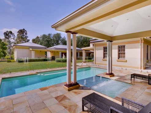 Vogue fibreglass family pool installation 07
