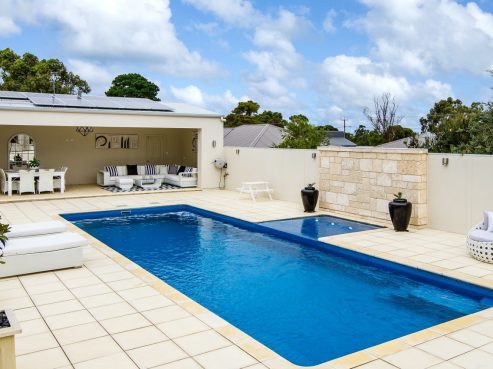 X Trainer swimming pool with Sunpod