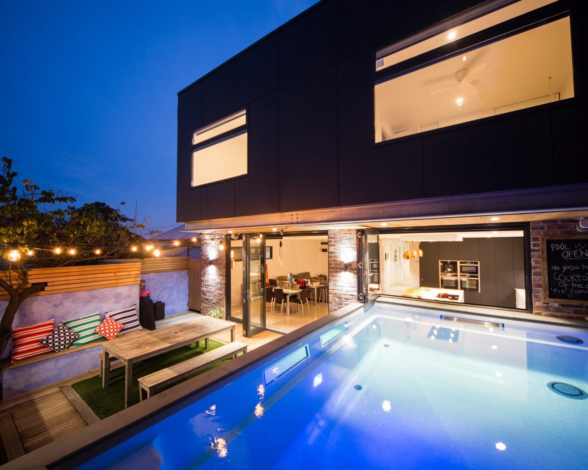 Compass Pools Australia Above ground saltwater Plunge 5.2 fibreglass pool with windows