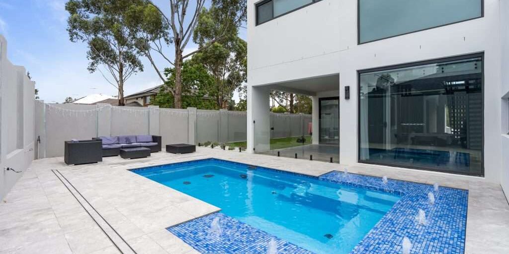 X-Trainer self cleaning  fibreglass pool hills district X-Trainer self cleaning fibreglass pool hills district